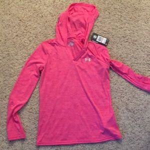 Under Armour NWT pink long sleeve hooded shirt